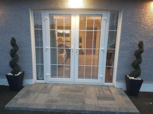 Brendan's Apartment On Same Grounds As Family Home Brendan's Apartment On Same Grounds As Family Home