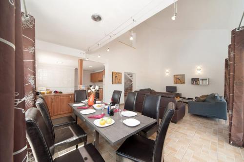 บริการและสิ่งอำนวยความสะดวก, 0339 Villa Fresno in เอล ราฟาเลต