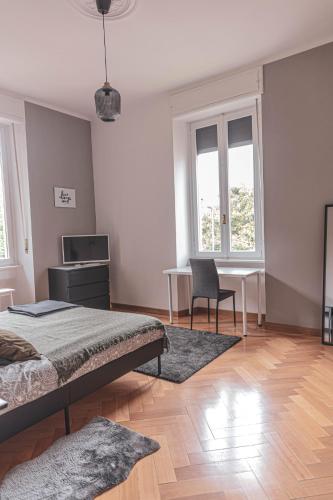 ROOM GATSBY- Your space with garden in the city center