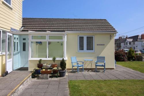 Sunny Corner - main image