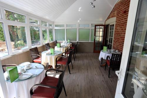 Ormonde House Hotel - image 7