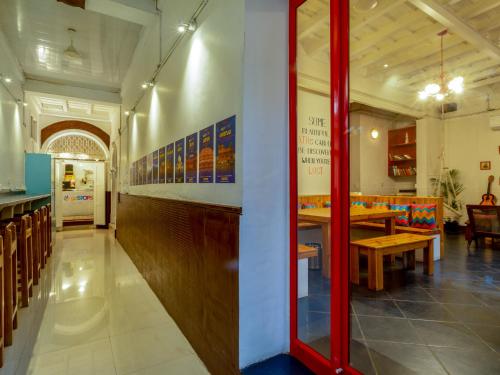 Létesítmények, goSTOPS Lite Kochi near Kashi Művészeti Galéria