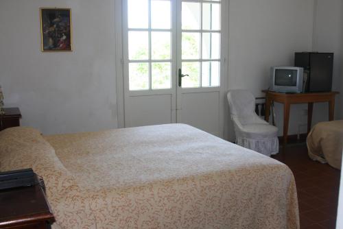 Standard Triple Room with Sea View