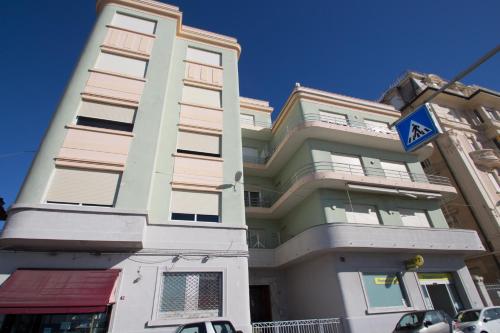 Splendido appartamento fronte mare con box doppio