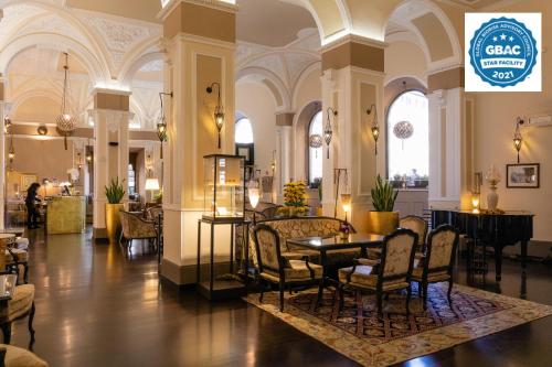 296907417 Hotel Bernini Palace