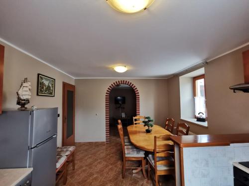 Holiday Home Victoria in Radmani