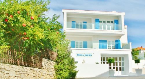 Seaside villa with private pool Home By The Sea - Villa Trogir 2