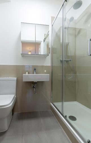 Deluxe Central London Camden - image 3