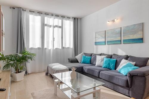  Flatguest Trebolina - 3Bdr - FastWiFi - Parking in Vecindario