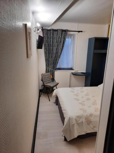 Le Ch'ti Bourguignon Hotel – Laives, LA