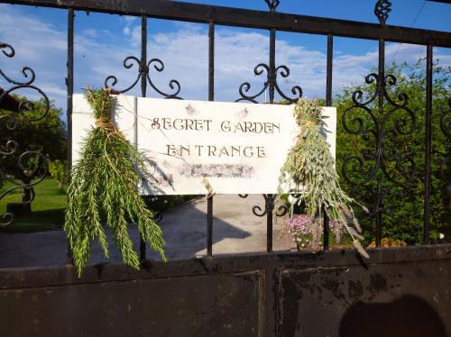 Secret Garden