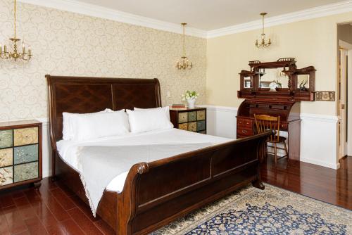 Litchfield Inn - image 10