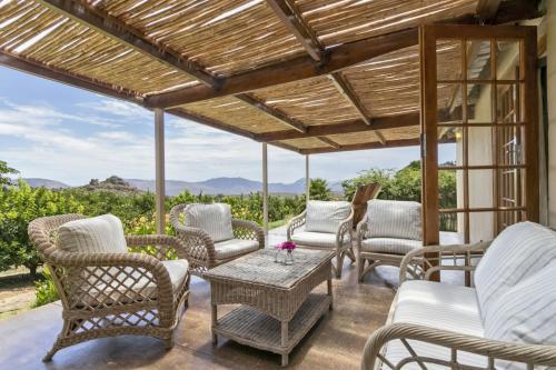 Waterfall Farm Self-Catering Cottages Citrusdal in Citrusdal