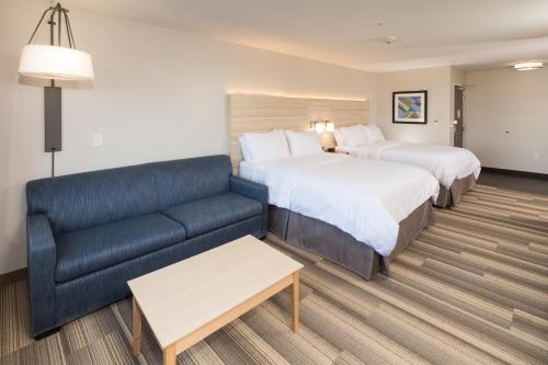 Suite with Two Queen Beds