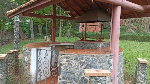 Casa estilo chalé suíço - Serra da Cantareira, São Paulo (fotografie 10)