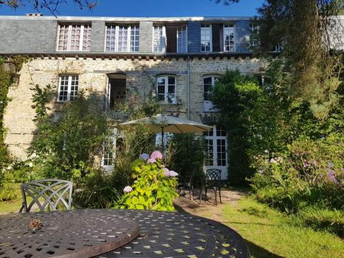 MANOIR DU TERTRE au coeur de la forêt de Brocéliande - Chambre d'hôtes - Paimpont