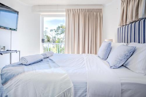 Serene Maroochy River Views at Reflections