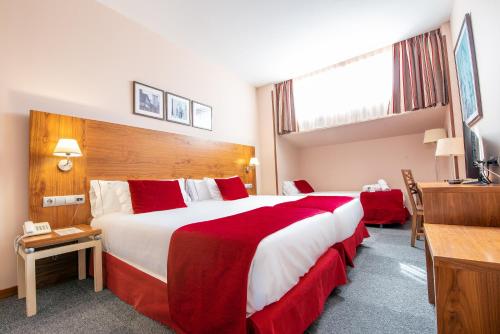 Hospedium Hotel Casino Del Tormes - main image