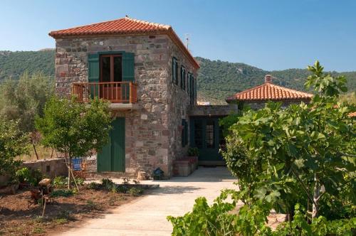 TRADITIONAL STONE HOUSE IN GAVATHAS NEAR THE SEA gîte à louer Nísos Sígri
