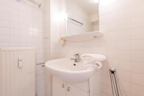 Apartment with Terrace image 10