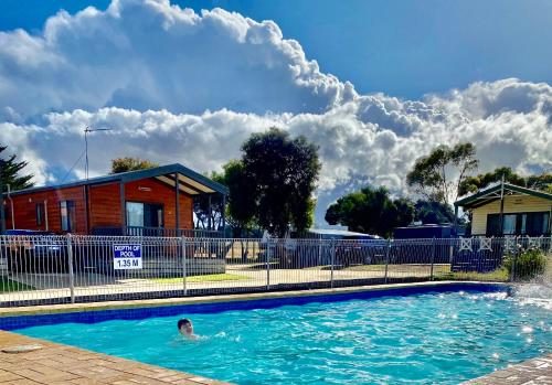 Geelong Surfcoast Hwy Holiday Park - Portarlington Geelong Surfcoast Hwy Holiday Park - Portarlington