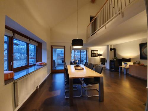 Luxuriöses Galerie-Penthouse direkt am Walensee