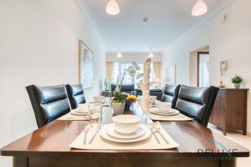 Refined 1BR in 8 Blvd Walk Downtown Dubai by Deluxe Holiday Homes