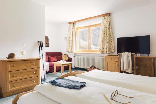 Hotel Jägerhof - image 2