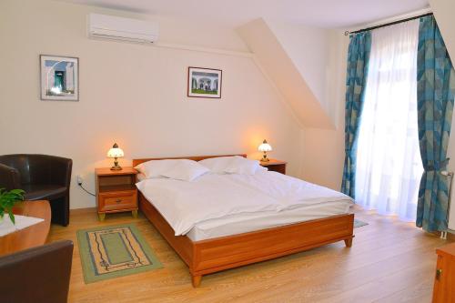 Nyerges Vendégfogadó (Nyerges Vendegfogado) in โซพรอน