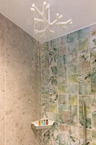 Superior Double Room image 6