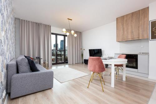 Metro Płocka Exquisite Apartments by Noclegi Renters, Varsavia