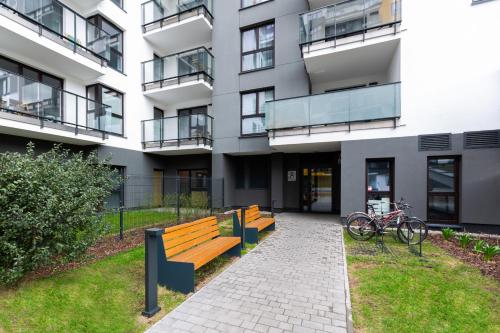 Metro Płocka Exquisite Apartment by Renters - main image