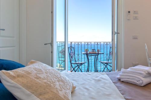 Terrazza & Romantica sospese sul mare del Borgo Antico --- Terrace & Romantic over the sea of the An - Castelsardo