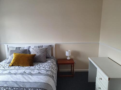 Cosy 2 bedroomed semi detached house