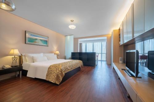 Housing International Hotel Qingdao in Qingdao