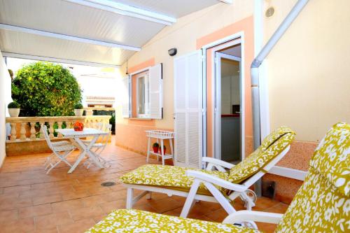 Apartamento con terraza cerca del mar