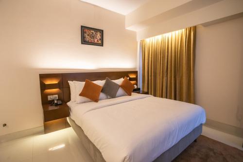 Jatra Flagship Khulna City Centre – Khulna, CA