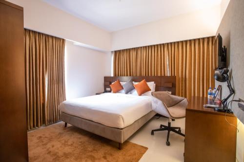 Jatra Flagship Khulna City Centre – Khulna, CA