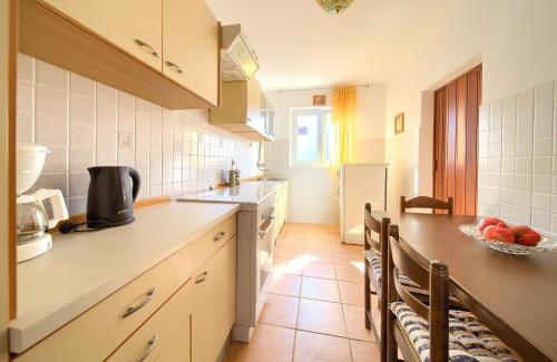 Apartment Drazana - image 7
