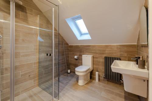 Bathroom, Ocean View,Kinsale, Exquisite holiday homes, sleeps 22 in Mallow