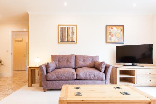 Camstay Longworth Avenue - image 8