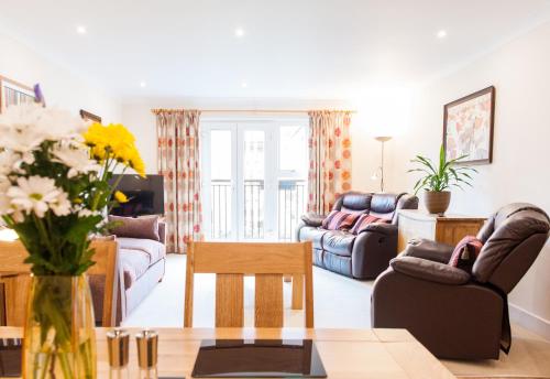 Camstay Longworth Avenue - image 11