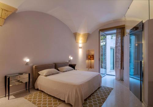 View, Dimora Storica Muratore Luxury rooms near Bar Pizzeria Molokai