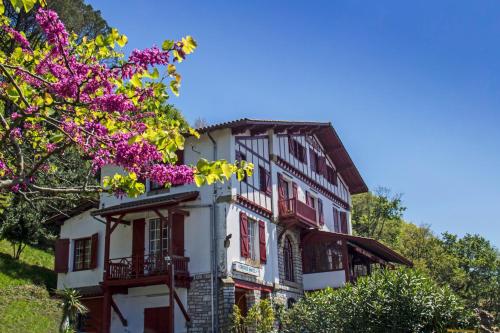 Hotel Bellevue - main image