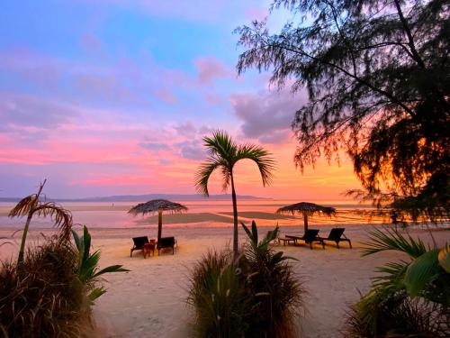 SeaEsta Beach, Baan Tai