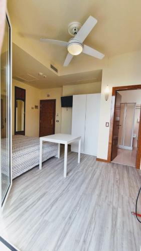 Studio with Balcony