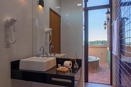 297066004 Cassorova Hotel Boutique