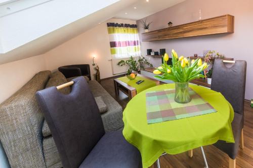 Ferienwohnung Groß Taubertal - Apartment - Königheim