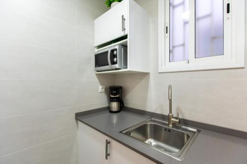 Two-Bedroom Apartment room in Pere Serafi 2 bedroom apartment