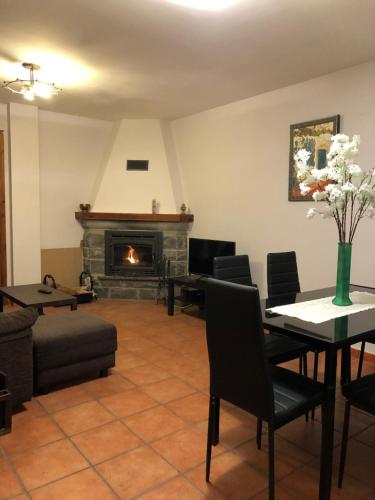  Apartamento La Bañera, a 25 km de Ordesa, Unterkunft in Fiscal